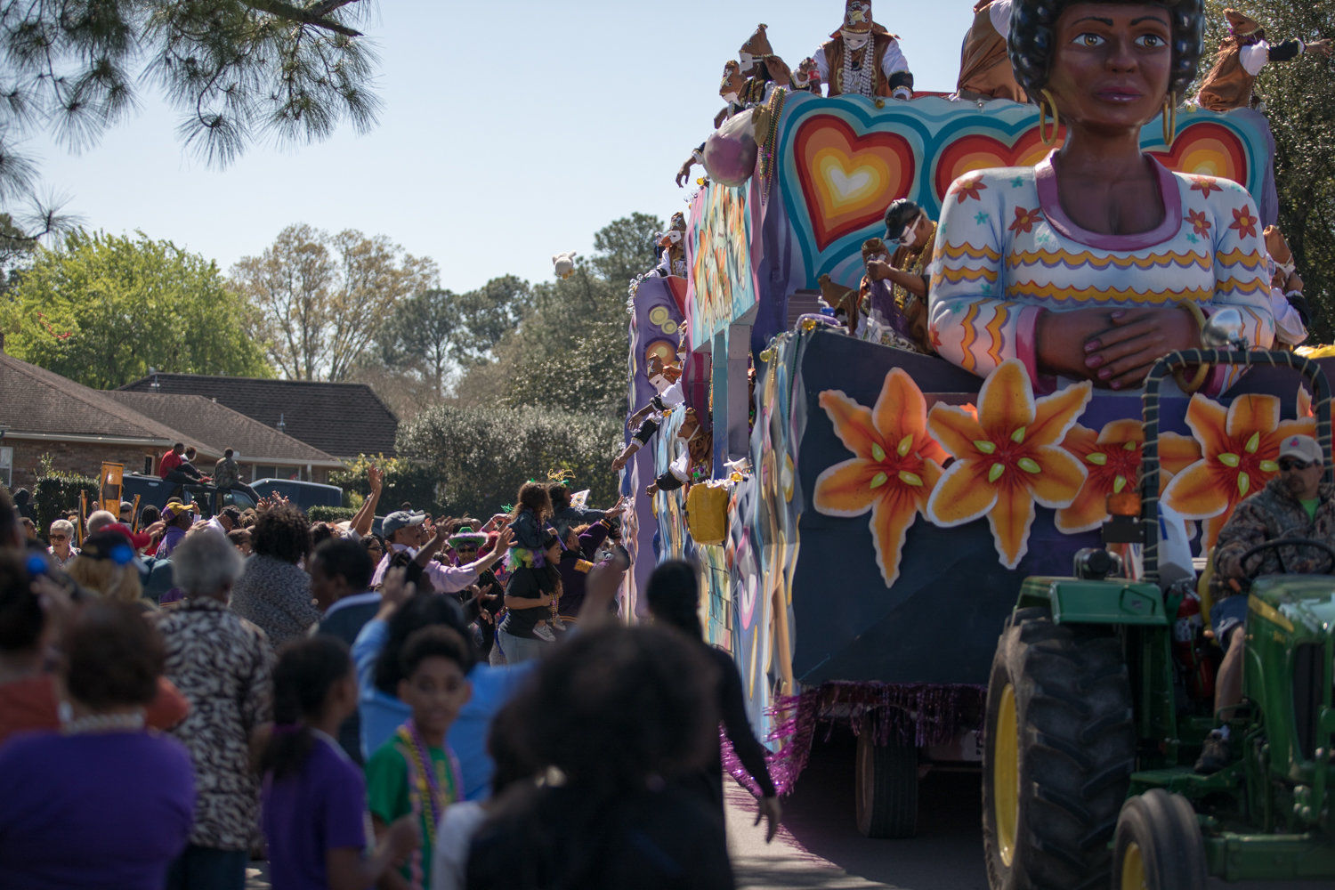 Krewe of NOMTOC 2017 rolls in Algiers: See Mardi Gras parade photos